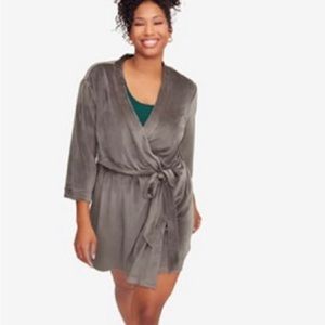 NWT Velour Splendid Bathrobe